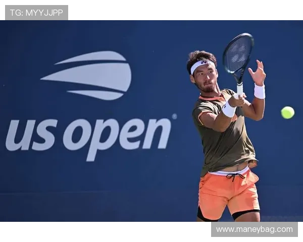 2025年网球赛季揭幕战：新星崛起与老将对决，赛场精彩纷呈